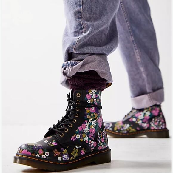 DR MARTENS 1460 PASCAL BOOTS UK 5 EU 38 US 7 VINTAGE FLORAL DOCS New! - Picture 1 of 16